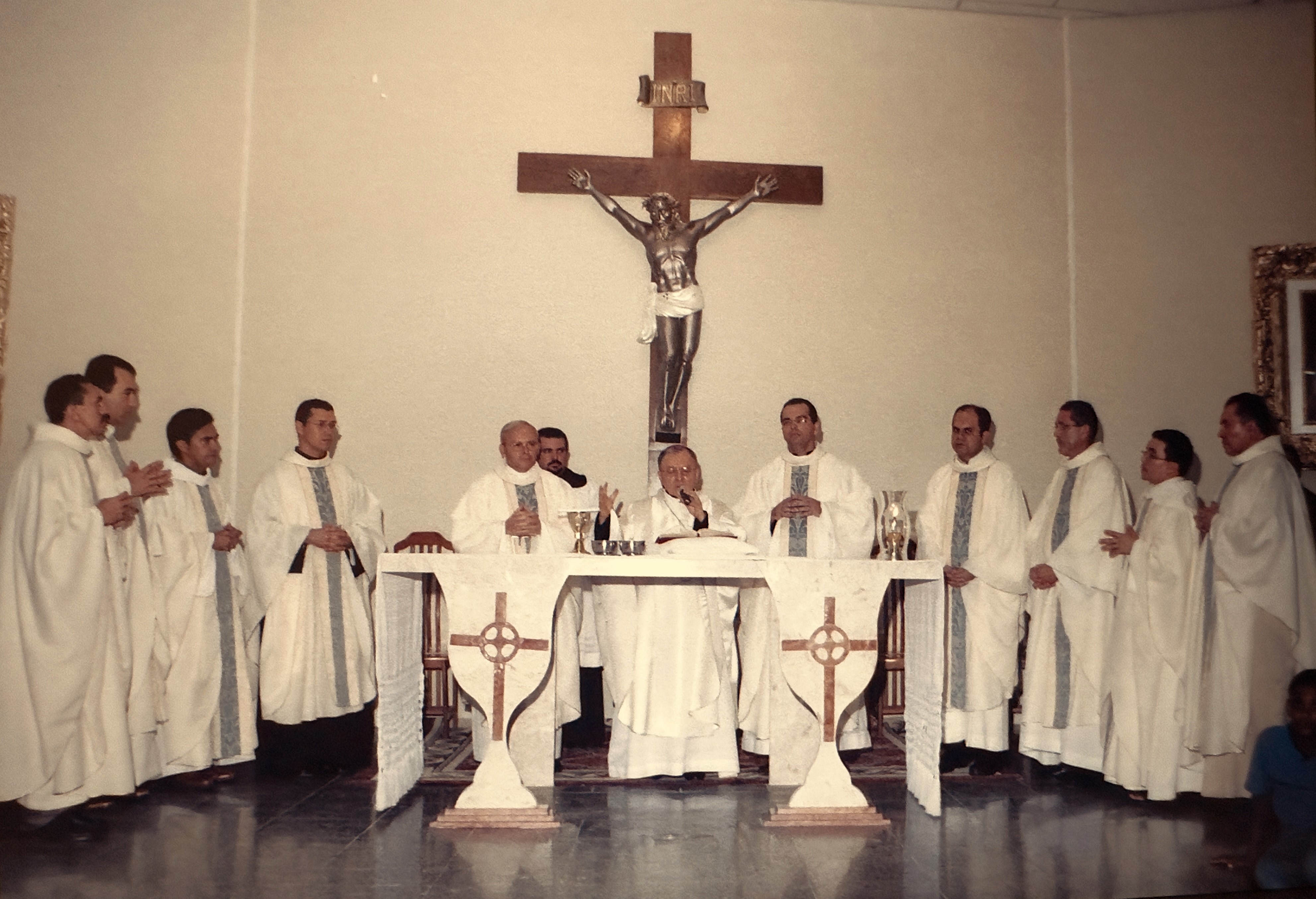 Missa com a Matriz lotada de fiéis